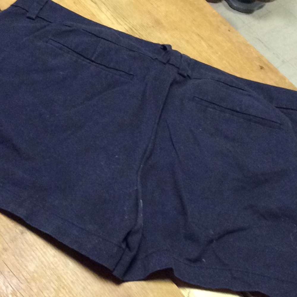Shorts - Picture 2 of 3